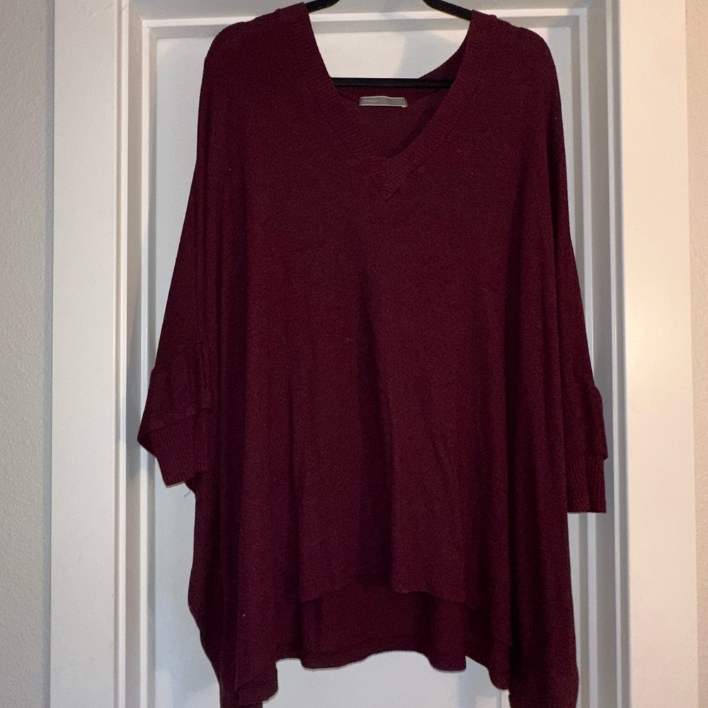 Maroon V-Neck 3/4 sleeve poncho